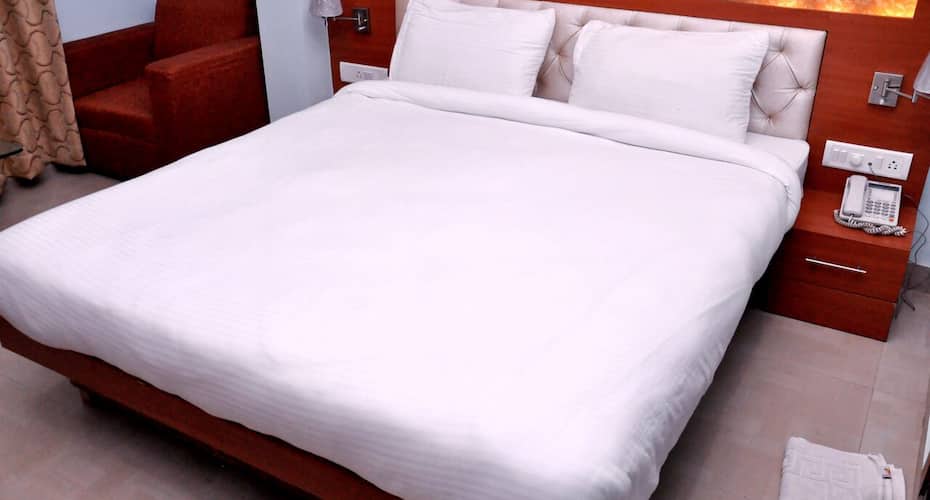 Hotel Basant Leela, Hardoi 1
